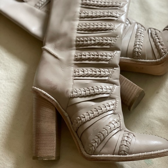 Thakoon knee high boots. Sz 39.5EU (8.5/9US) Dove grey/light beige, lightly worn - Picture 9 of 9